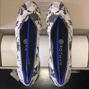 Ash camo grey rothys